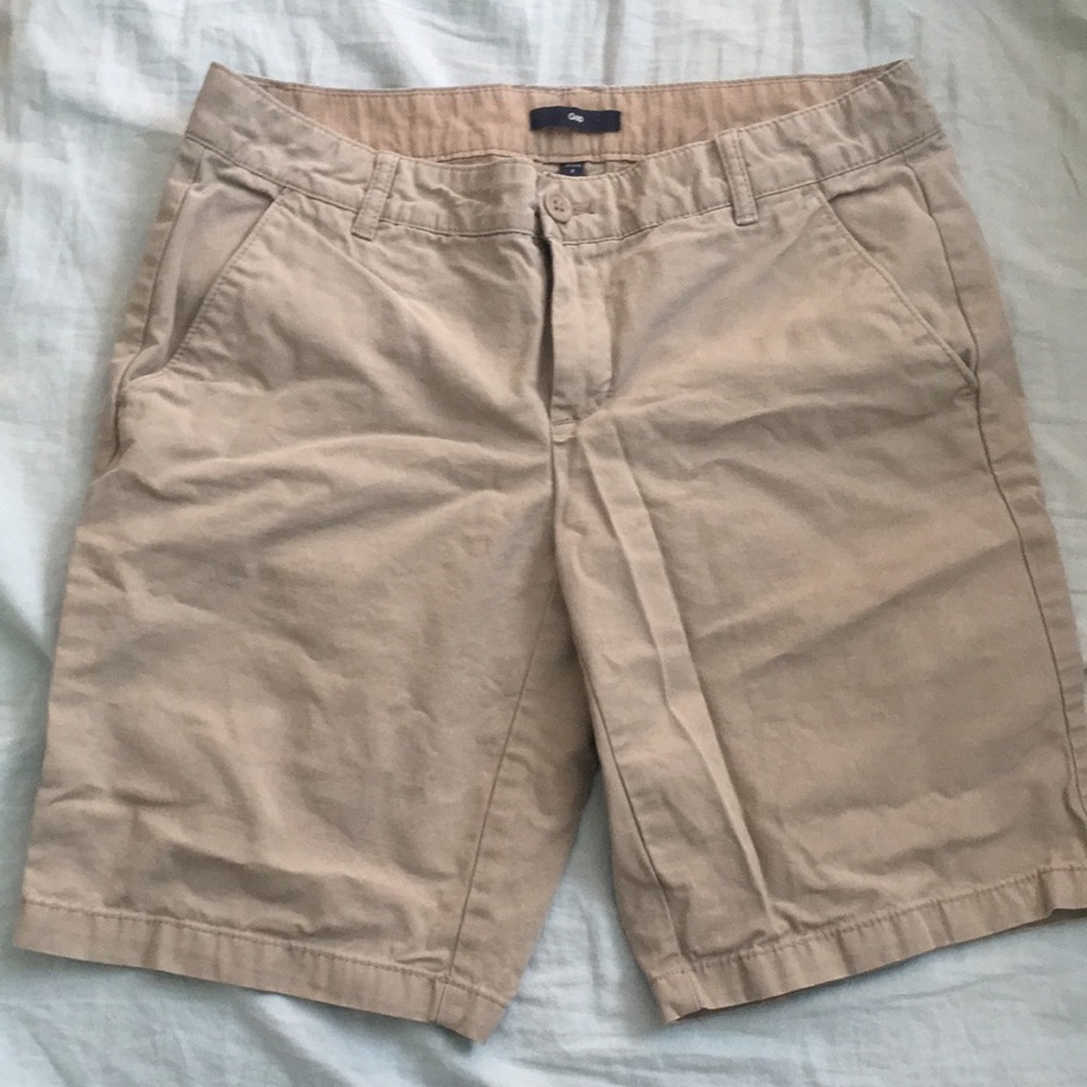 The GAP khaki shorts